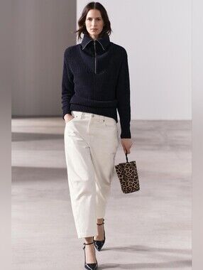 Zara White Barrel Leg Cropped Mid Waist Jeans ZW COLLECTION ecru Size 2